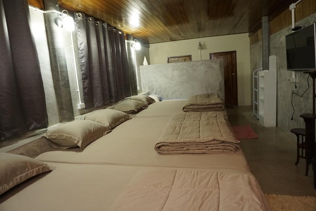 Bansuwan Homestay Amphawa Oda fotoğraf