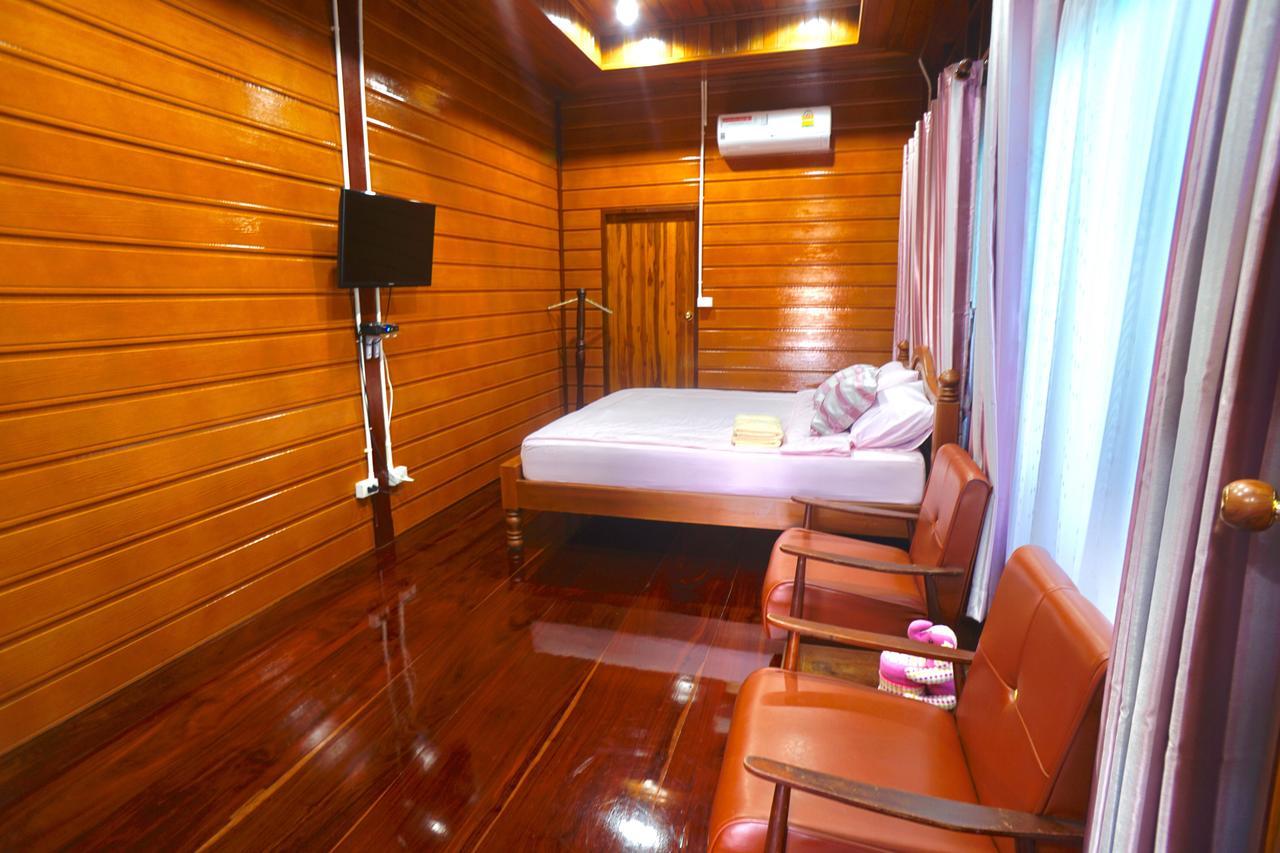 Bansuwan Homestay Amphawa Dış mekan fotoğraf