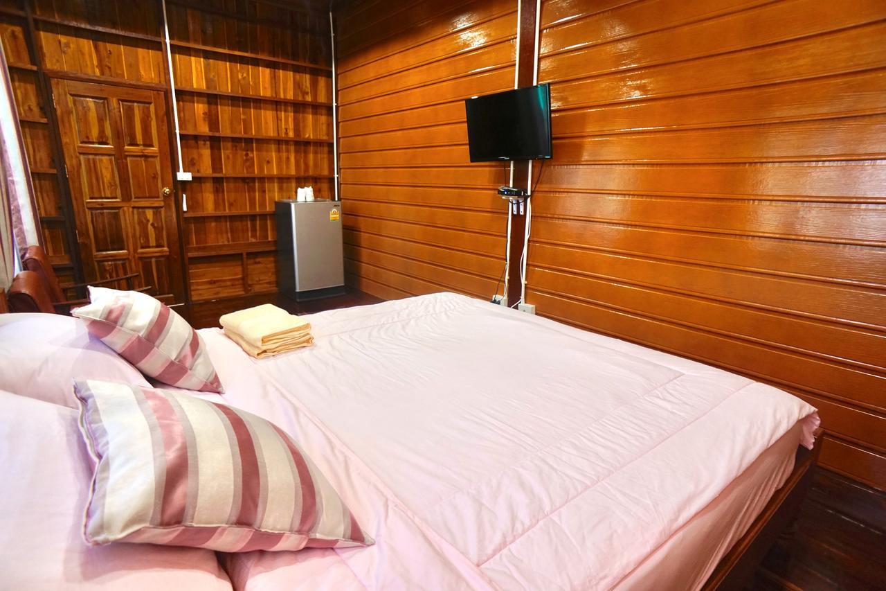 Bansuwan Homestay Amphawa Dış mekan fotoğraf